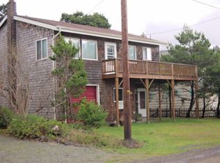 26075 Nedonna Ave, Rockaway Beach, OR