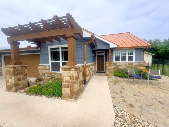 107 Kandi Ln, Sunrise Beach, TX 78643
