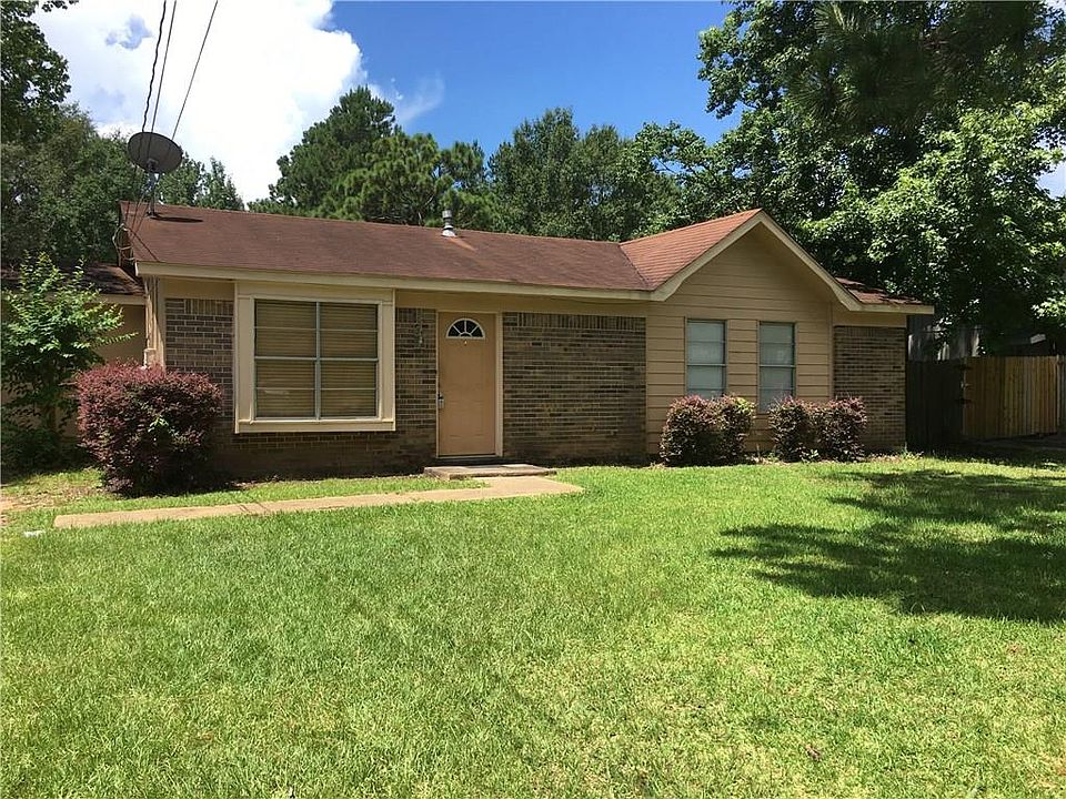 1st image of 790 Trailwood Dr E