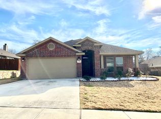 7905 Wilson Cliff Dr, White Settlement, TX 76108