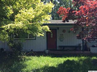228 NE Azalea Dr, Corvallis, OR