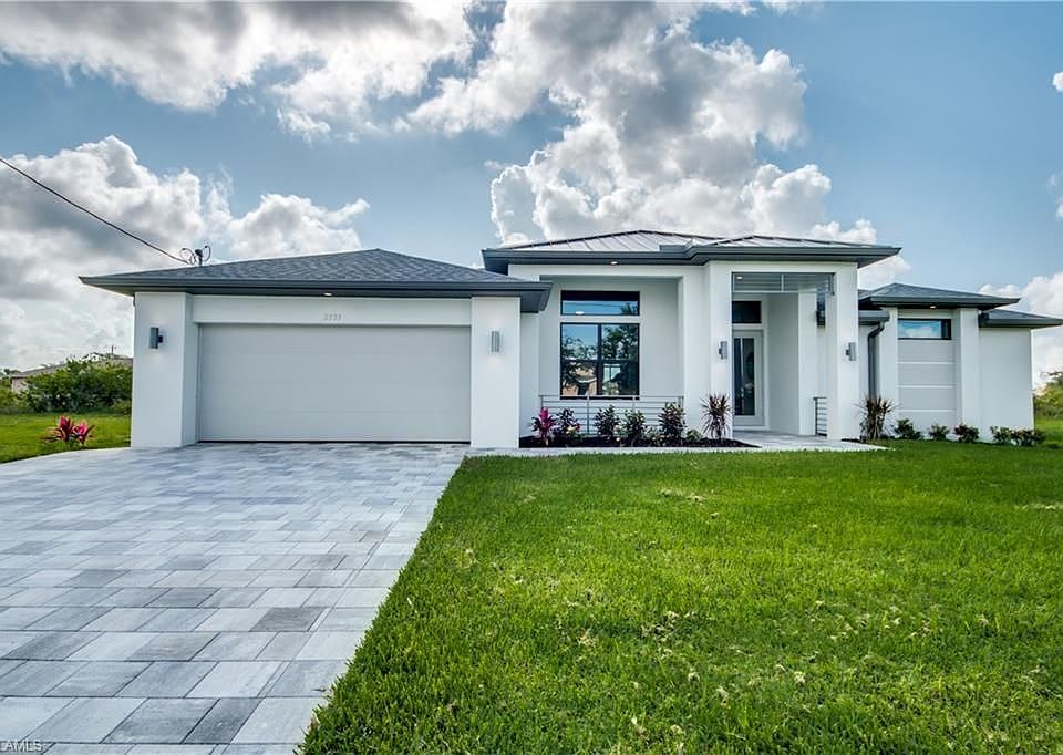 1st image of 2533 Surfside Blvd