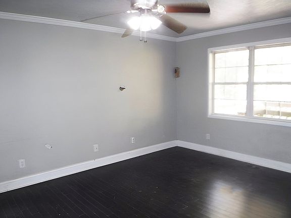 5th image of 608 Nakoma Dr