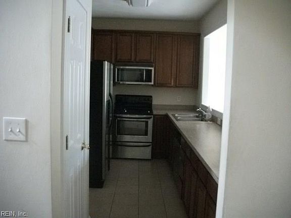4th image of 8918 Plymouth St