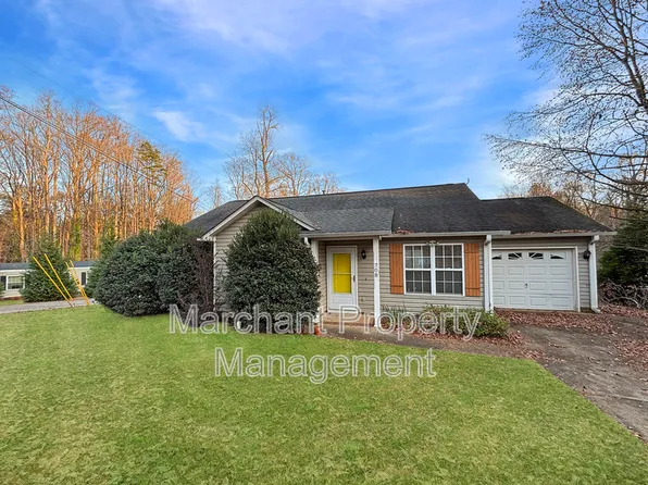 708 Maple Dr, Greer, SC 29651