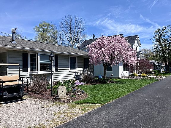 2nd image of 5753 E Woodland Dr