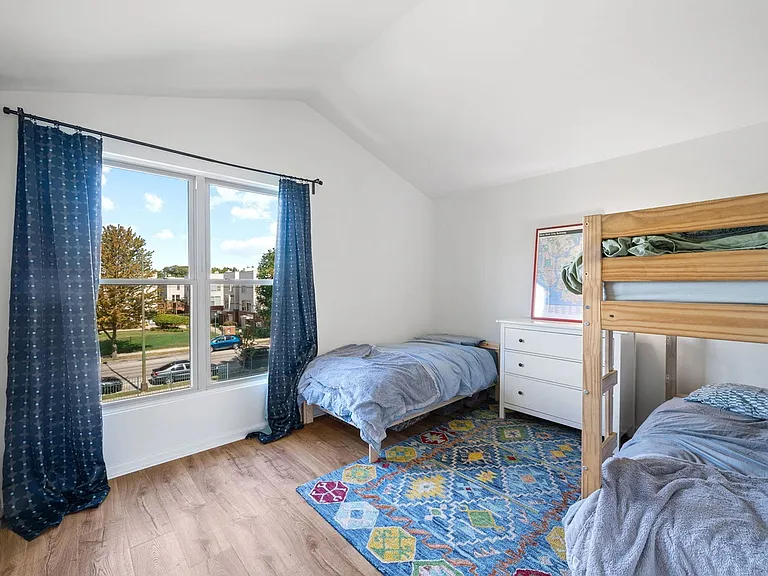 3427 W Polk St — Photo 16
