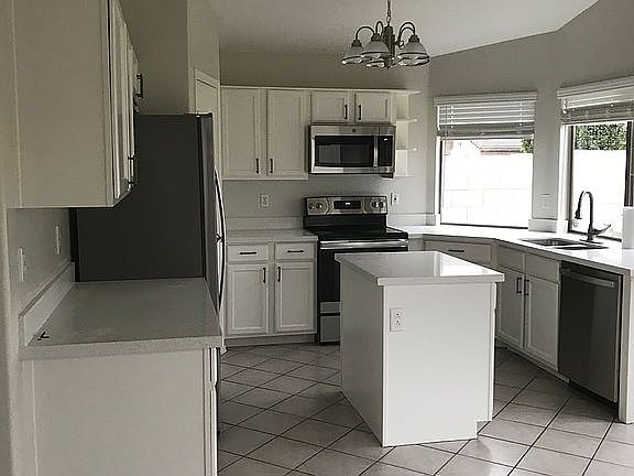 2nd image of 2042 E Saratoga St