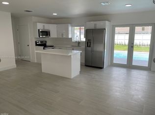 8245 SW 41st Ter, Miami, FL 33155