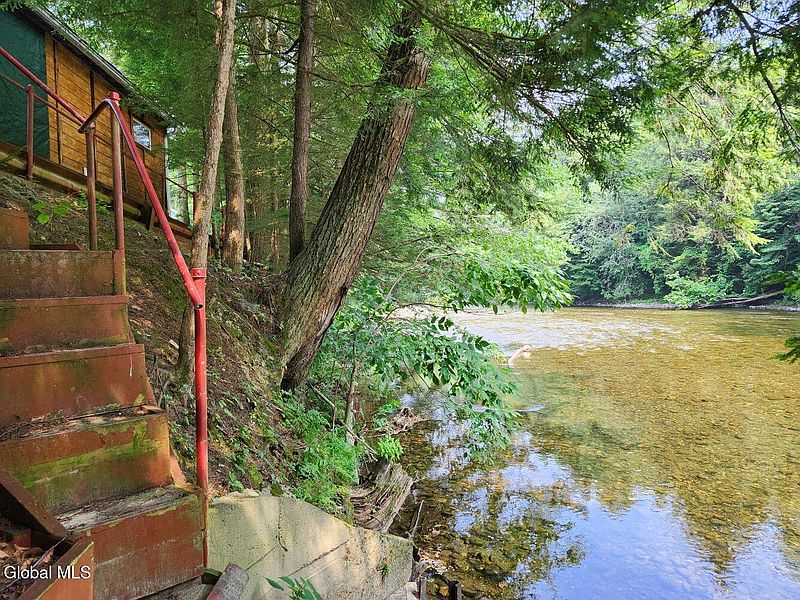 5th image of 29 Battenkill Evergreens