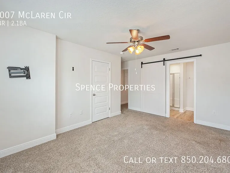 1007 McLaren Cir — Photo 21
