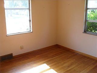 4th image of 5051 Harlan St