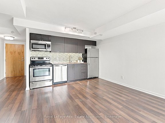 5th image of 20 Joe Shuster Way #416