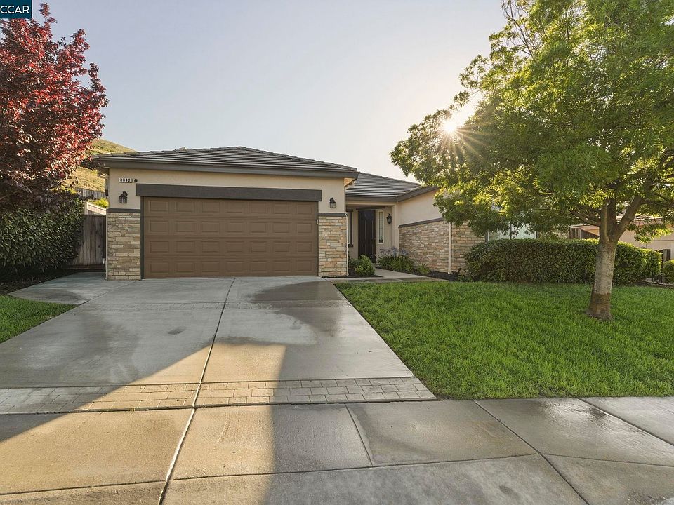 1st image of 3042 Barranca Dr