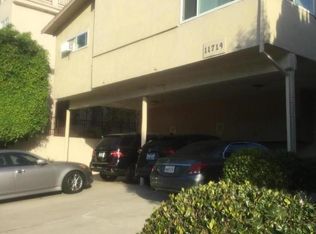 11719 Mayfield Ave, Los Angeles, CA 90049