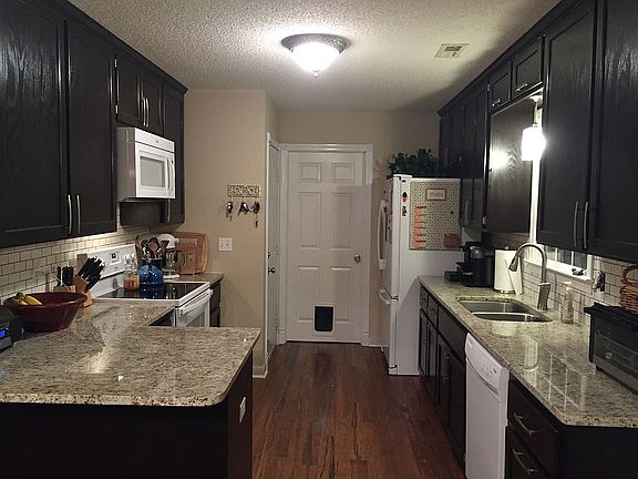 4th image of 112 W Heron Ct