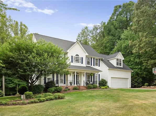 6997 Saratoga Ct, Summerfield, NC 27358