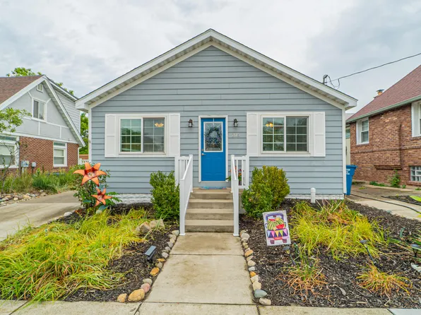 205 California Ave, Michigan City, IN 46360