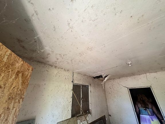 2nd image of 1449 S Camino Del Pueblo