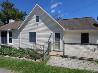 14704 Ireland Rd, Mishawaka, IN 46544