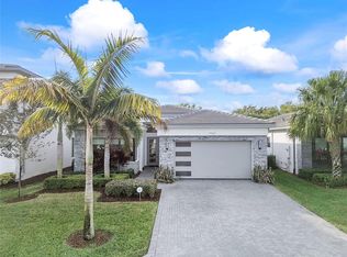 17589 Rainstream Rd, Boca Raton, FL 33496