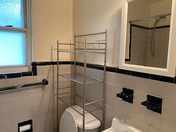 5th image of 254-59 75th Ave APT 1