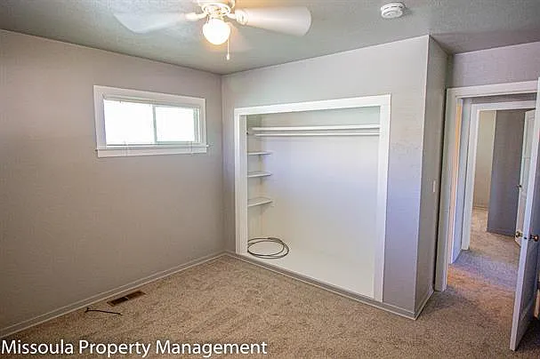 1937 Maple St — Photo 4