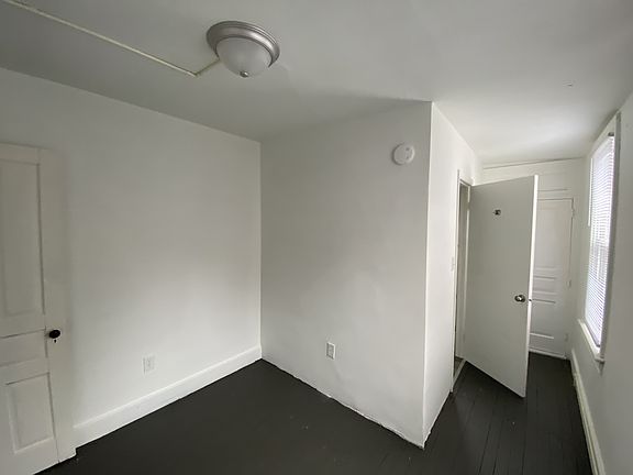 5th image of 648 W College Ave