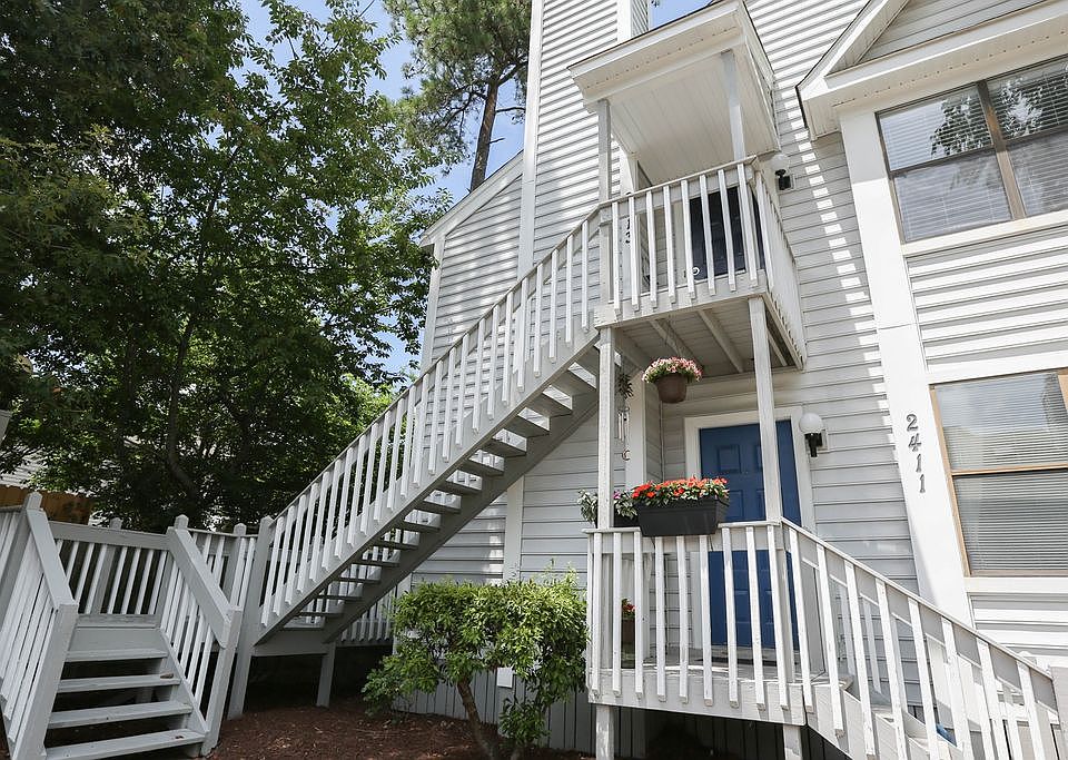 2nd image of 2413 Loran Ct #1