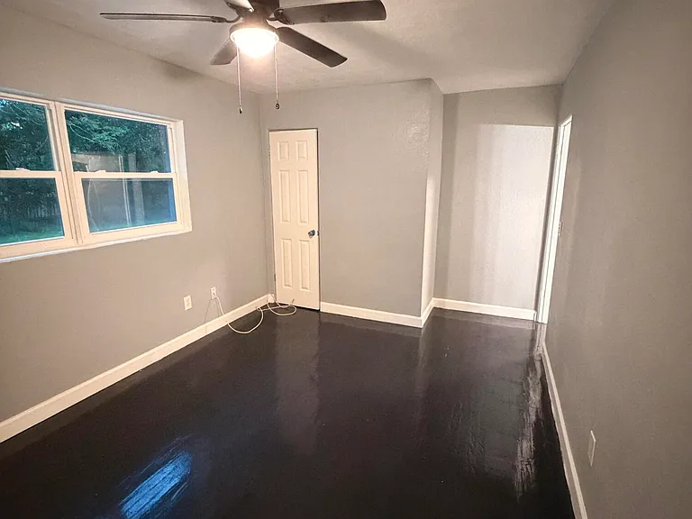 2309 Anna Dr — Photo 12