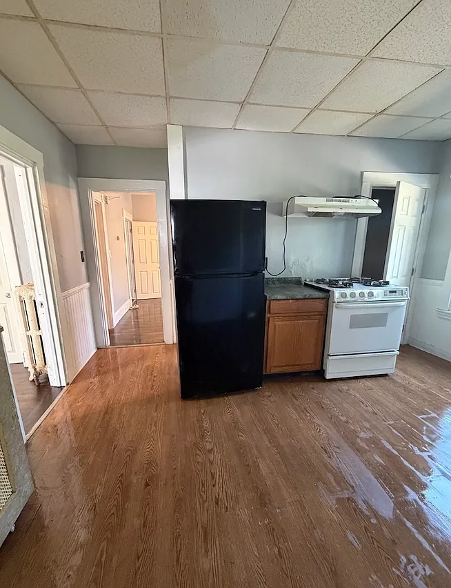 3 bed, 1200 sqft, $2,600 — Photo 4