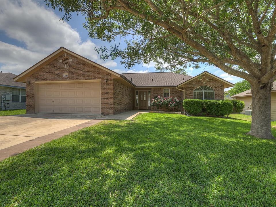 1st image of 2116 Bentwood Dr