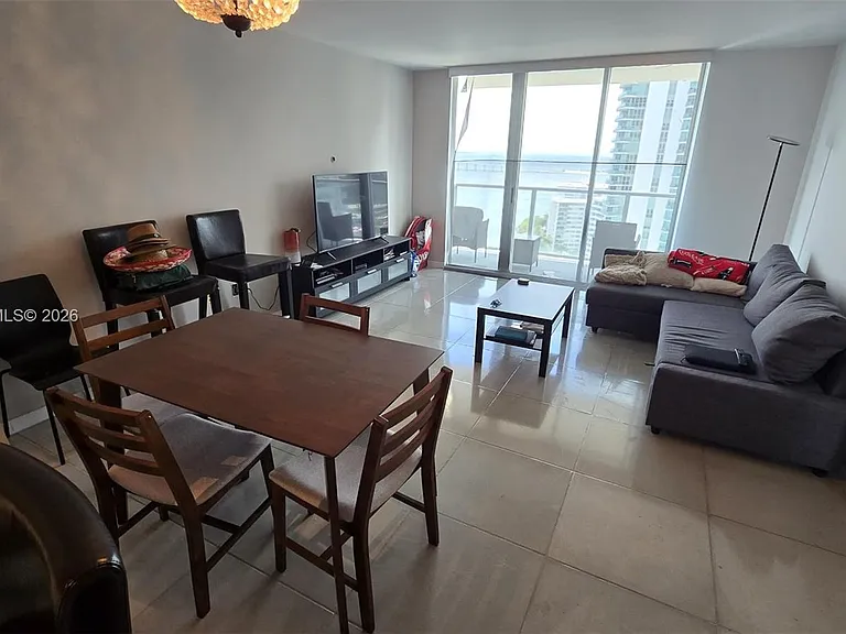 1155 Brickell Bay Dr #2507 — Photo 5
