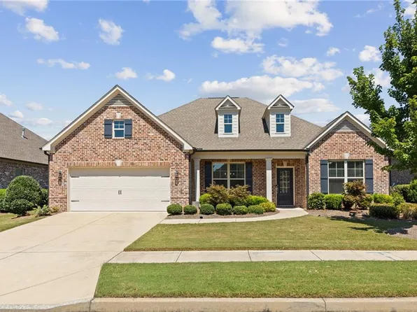 3898 Heirloom Loop Ct, Buford, GA 30519