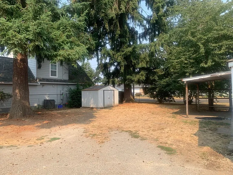 580 Columbia Ave — Photo 8