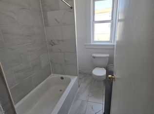 243 16th Ave #4, Newark, NJ 07103