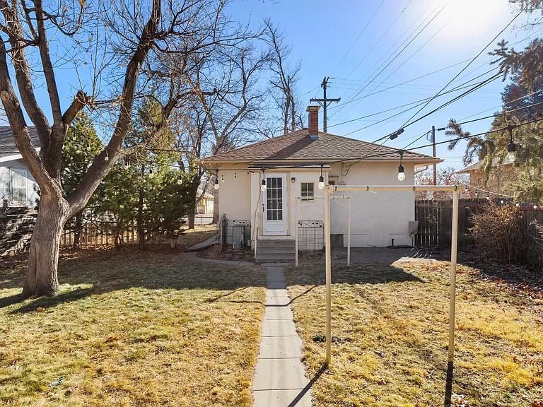 416 E Espanola St — Photo 25