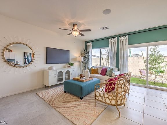 4th image of 379 Larkson Ave #171