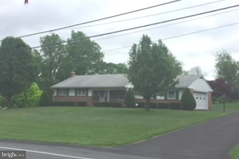 3453 Pricetown Rd photo 1