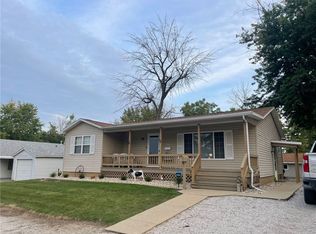 313 Stewart St, Rossville, IL