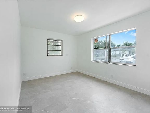 5th image of 645 NW 15th Ave APT 1