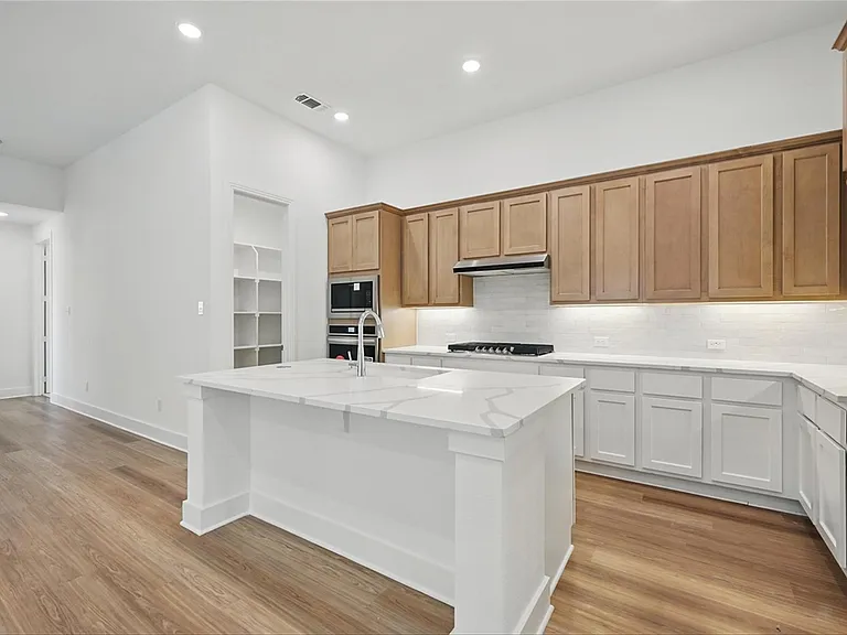 5060 Westhaven Cir — Photo 4