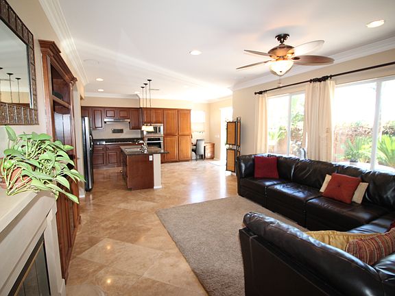 Plenty of natural light!