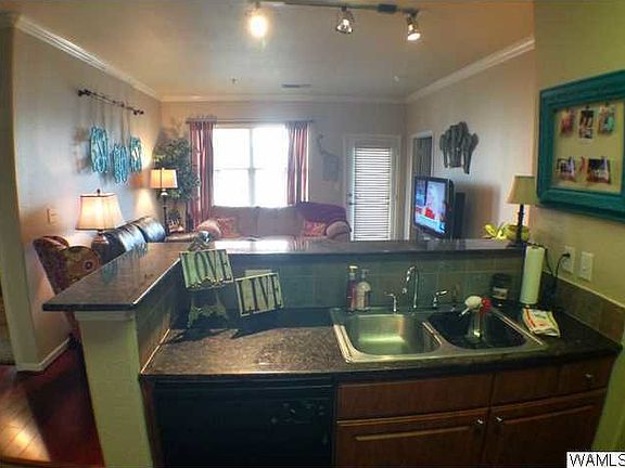 5th image of 600 13th St E APT 613