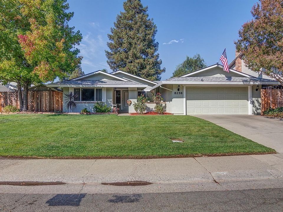 1st image of 8258 Scarlet Oak Cir