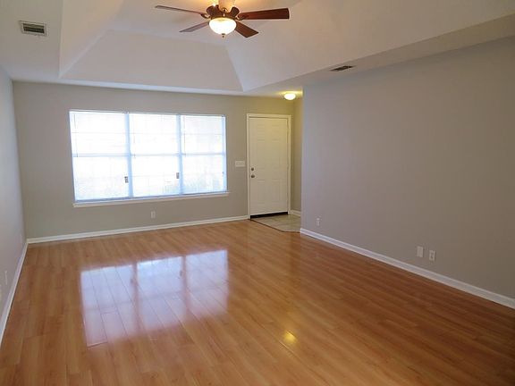 4th image of 111 Turtle Creek Dr