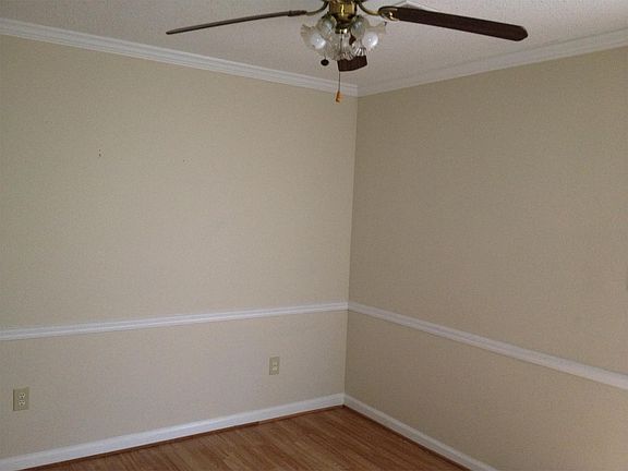 5th image of 116 Bentley Pkwy