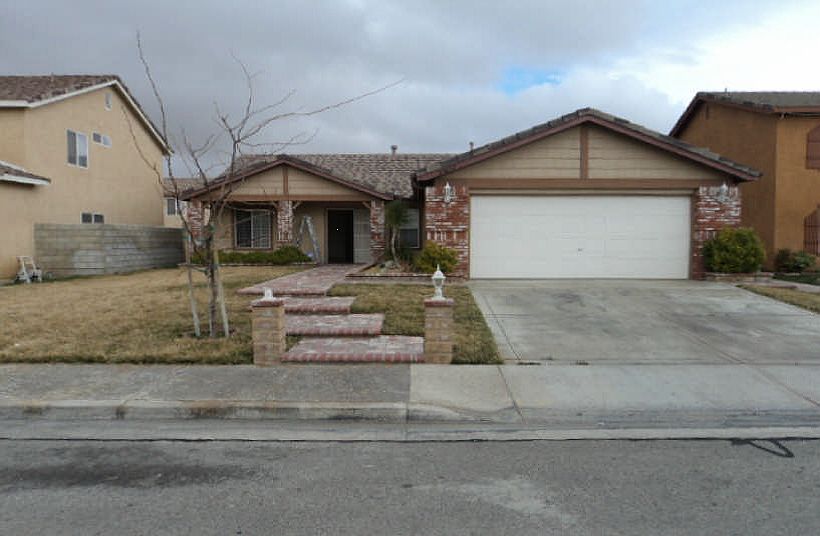 1st image of 45672 Trafalgar Dr