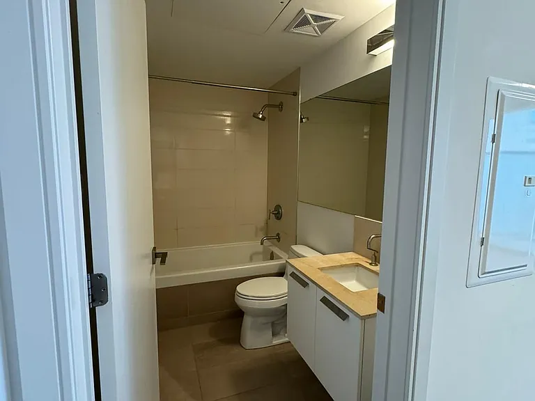 50 Charles St E #908 — Photo 6