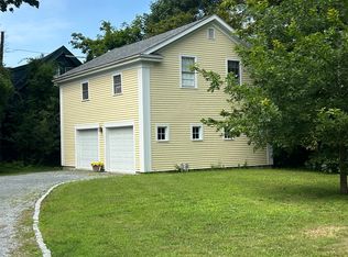 15 Clay St #1, Newport, RI 02840